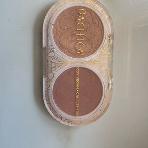 Pacifica Vegan Blush Duo - Warm Brown and Soft Tan